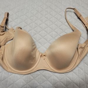 Nude VS bra